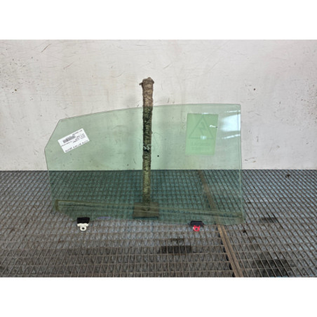 Vitre arriere gauche TOYOTA PRIUS 3