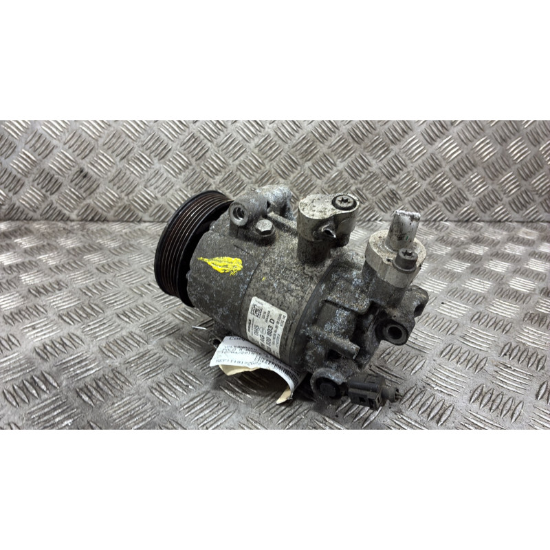 Compresseur clim VOLKSWAGEN POLO 5 Photo n°4