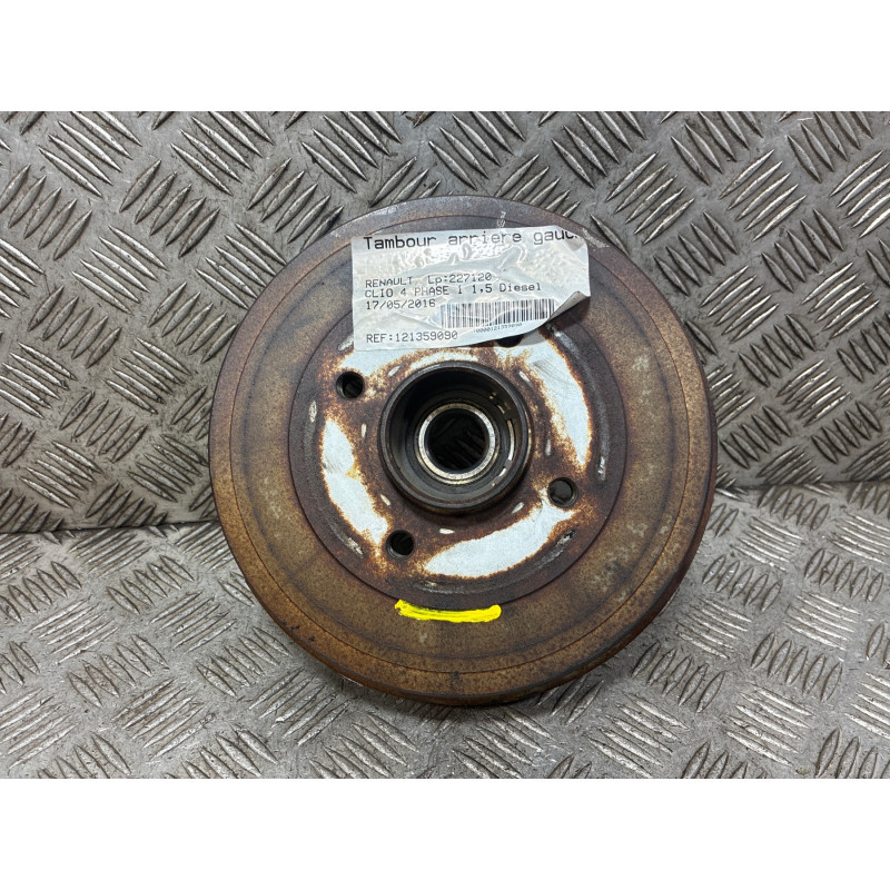 Tambour arriere gauche RENAULT CLIO 4 Photo n°1