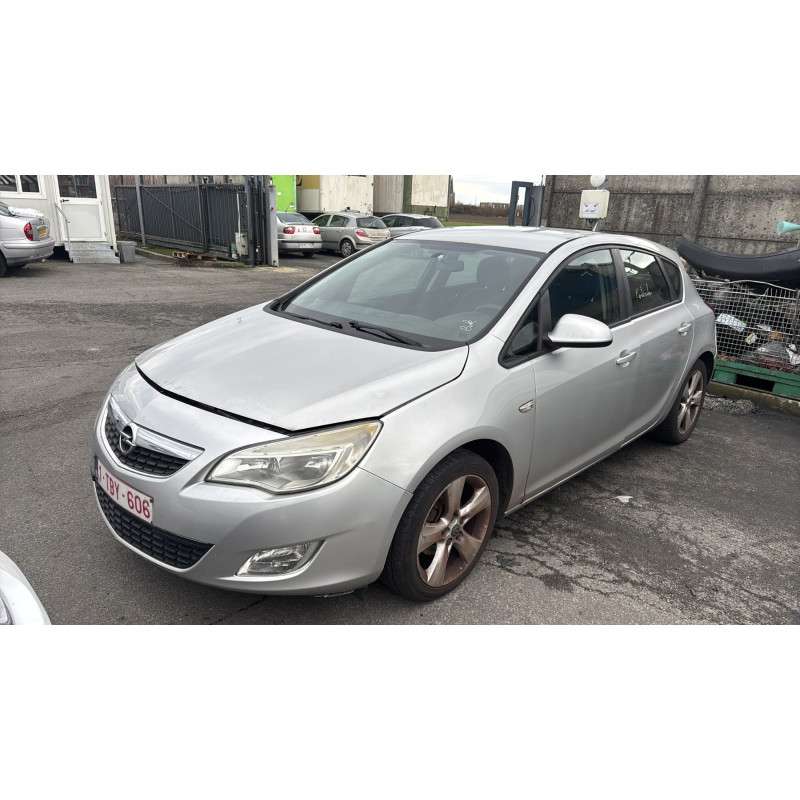 Capot OPEL ASTRA J Photo n°18