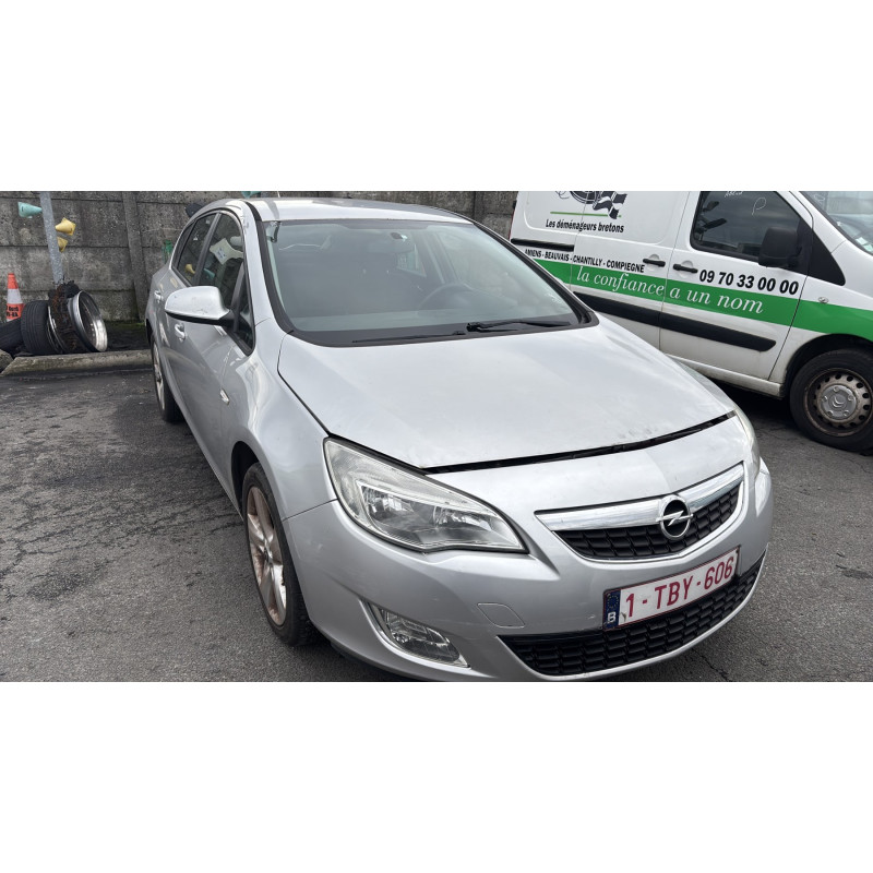 Capot OPEL ASTRA J Photo n°20