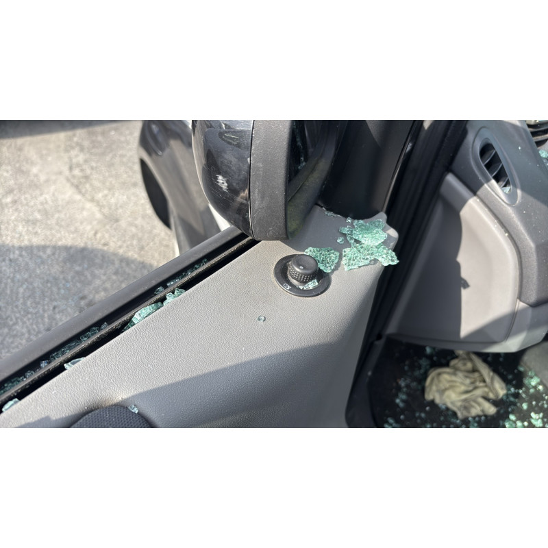 Compresseur clim RENAULT SCENIC 2 Photo n°16