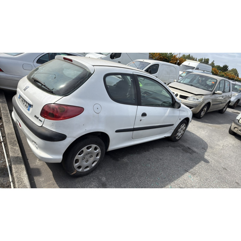 Capot PEUGEOT 206 Photo n°17