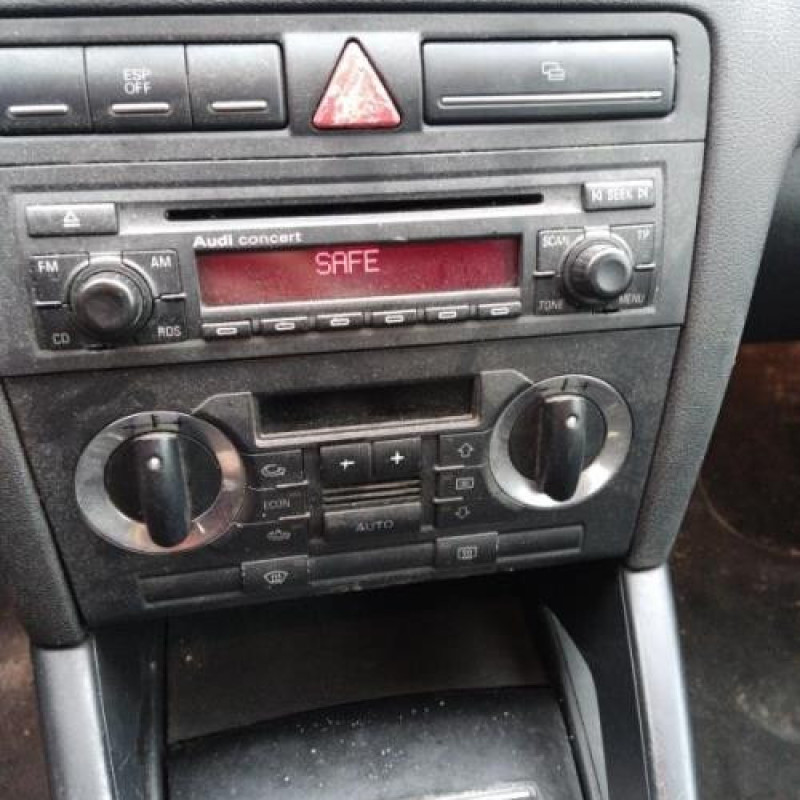 Pretensionneur de ceinture avant droit AUDI A3 2 Photo n°11