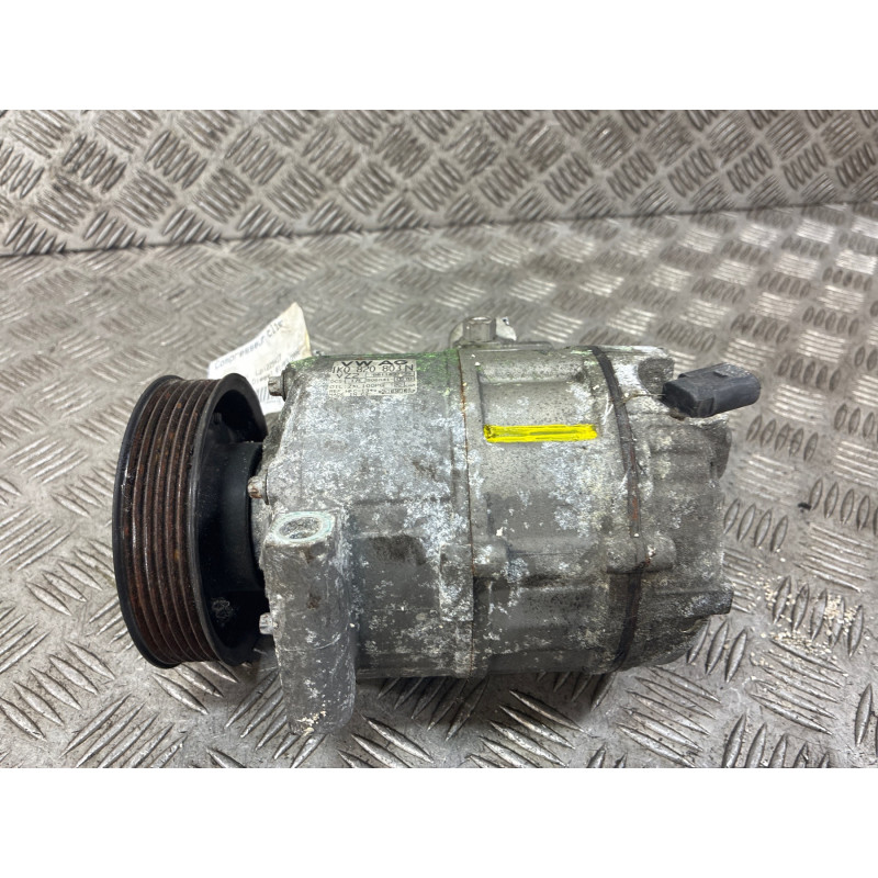 Compresseur clim VOLKSWAGEN GOLF 5 Photo n°1