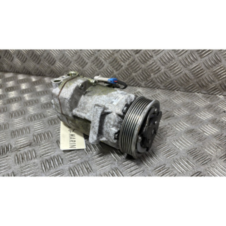 Compresseur clim OPEL ASTRA J Photo n°1