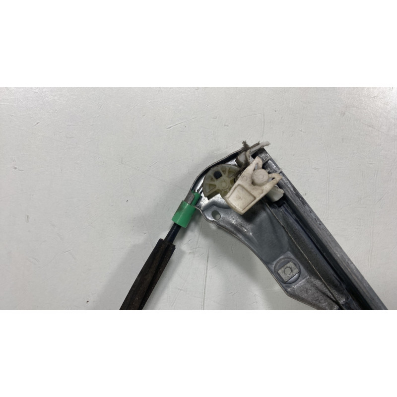 Leve vitre electrique avant gauche RENAULT CLIO 2 Photo n°4
