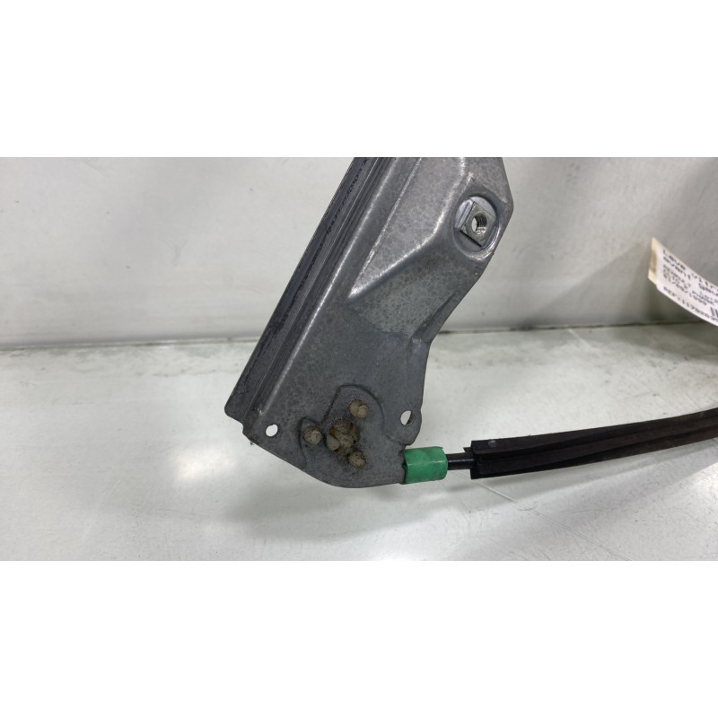 Leve vitre electrique avant gauche RENAULT CLIO 2 Photo n°6