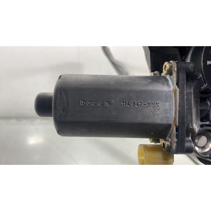Leve vitre electrique avant gauche RENAULT CLIO 2 Photo n°9