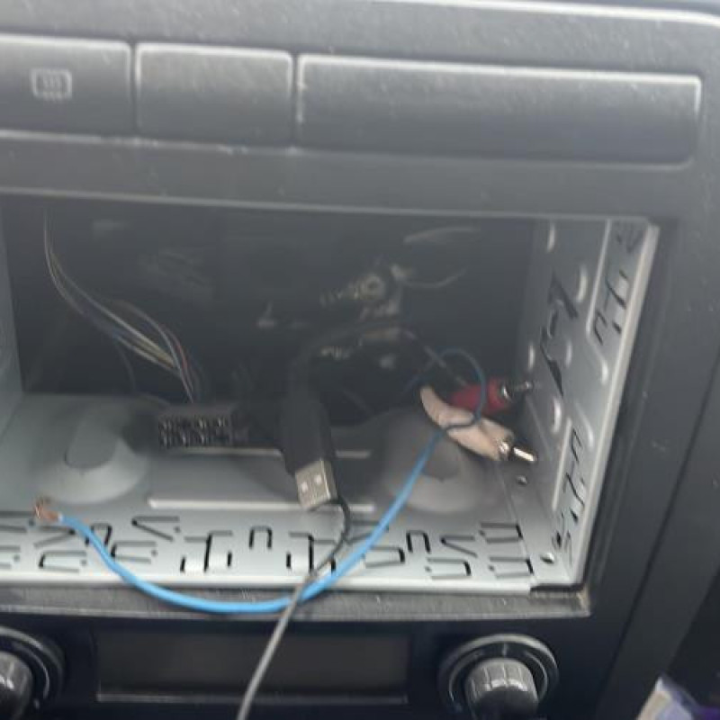 Pretensionneur de ceinture avant droit SEAT IBIZA 3 Photo n°12