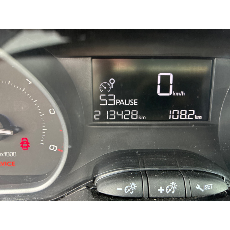 PEUGEOT 208 1 PHASE 2 1.6 BLUE HDI - 8V TURBO Photo n°21