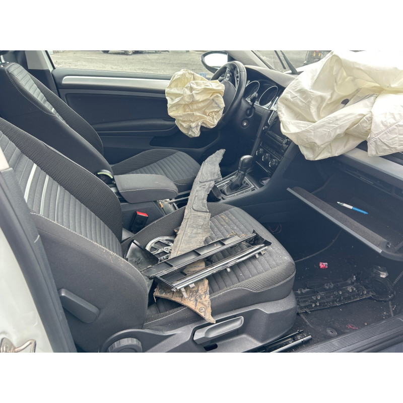VOLKSWAGEN GOLF 7 PHASE 1 1.4 TSI - 16V TURBO Photo n°4