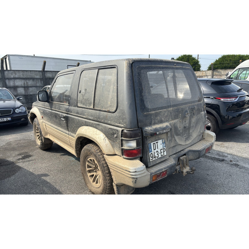 Aile avant gauche MITSUBISHI PAJERO 2 Photo n°8