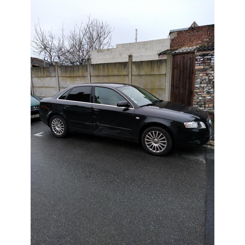 Feu arriere secondaire gauche (feux) AUDI A4 2 Photo n°13