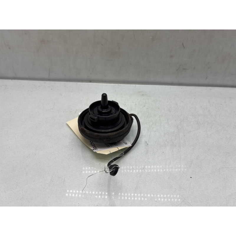Bouchon de carburant VOLKSWAGEN TIGUAN 2 Photo n°2
