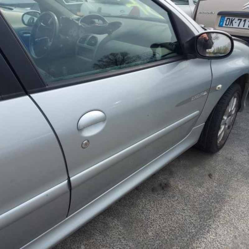 Feu arriere principal droit (feux) PEUGEOT 206 Photo n°15