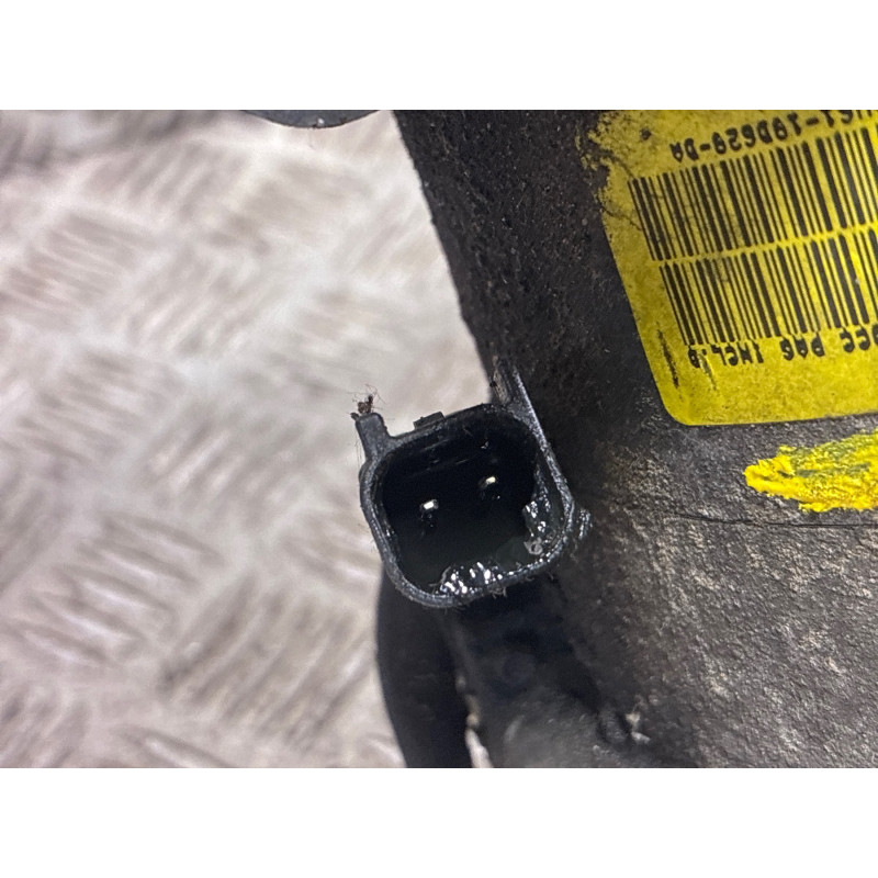 Compresseur clim FORD C-MAX 2 Photo n°1