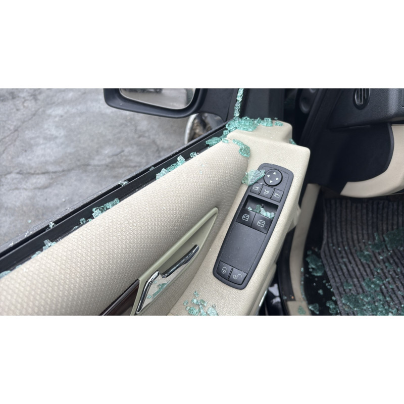 Compresseur clim MERCEDES CLASSE A 169 Photo n°13
