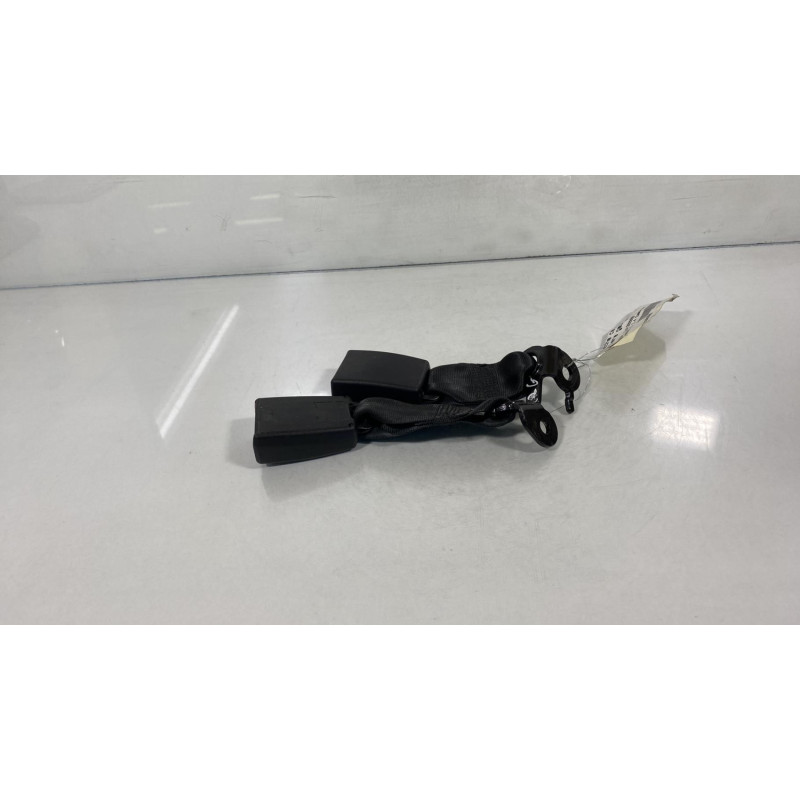 Attache ceinture arriere gauche CITROEN DS3 Photo n°1