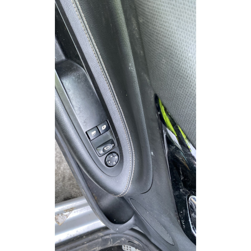 Attache ceinture arriere droit CITROEN DS3 Photo n°13