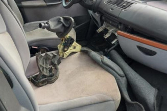 Pretensionneur de ceinture avant droit CITROEN C8