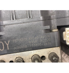 Bloc ABS (freins anti-blocage) TOYOTA RAV4 3 Photo n°1