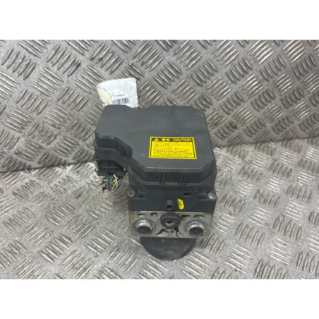 Bloc ABS (freins anti-blocage) TOYOTA RAV4 3