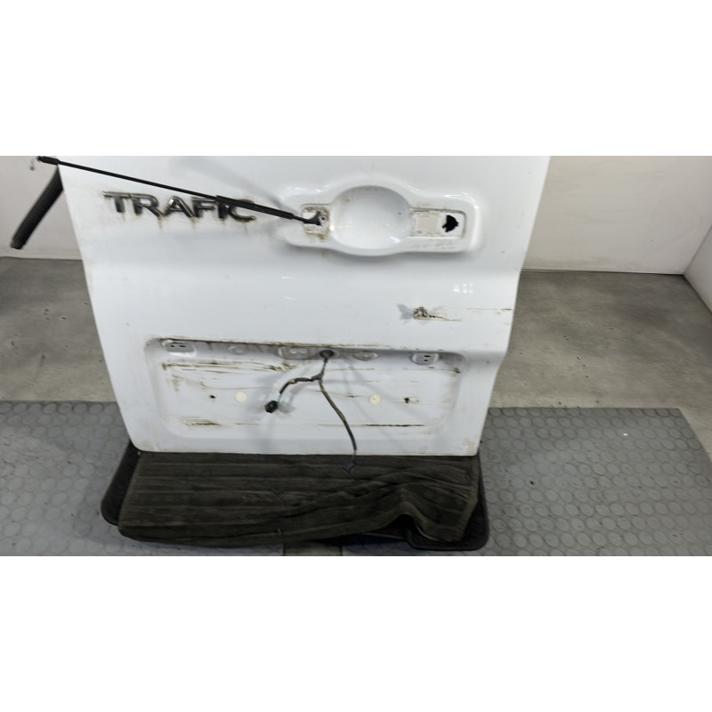 Porte de coffre gauche RENAULT TRAFIC 3 COURT Photo n°3