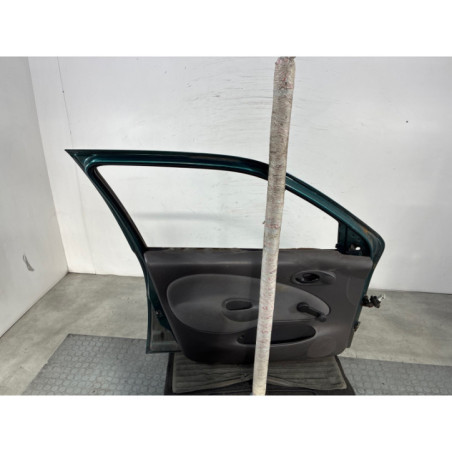 Porte avant gauche FORD FIESTA 4 Photo n°1
