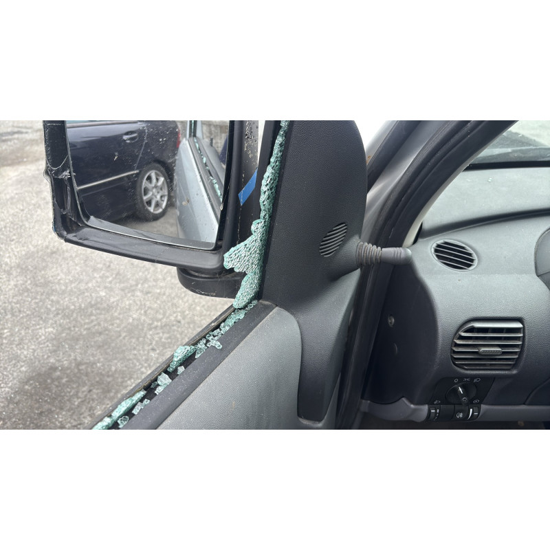 Moteur OPEL COMBO C Photo n°13