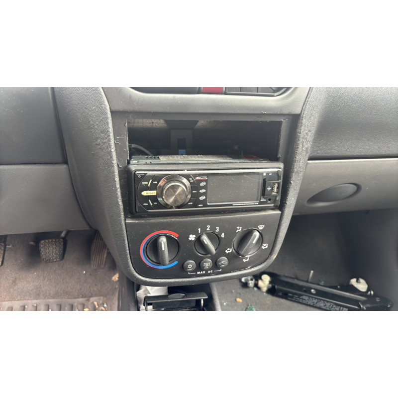 Moteur OPEL COMBO C Photo n°18