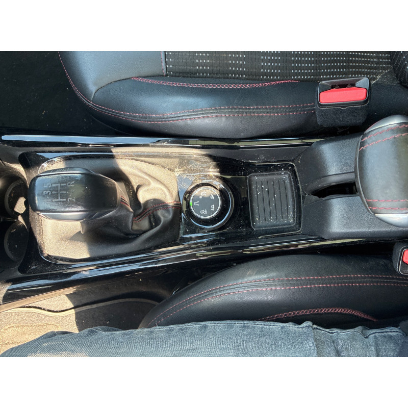 PEUGEOT 2008 1 PHASE 1 1.2 PURETECH - 12V TURBO Photo n°21