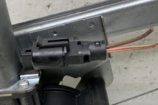 Leve vitre electrique avant droit RENAULT TRAFIC 2