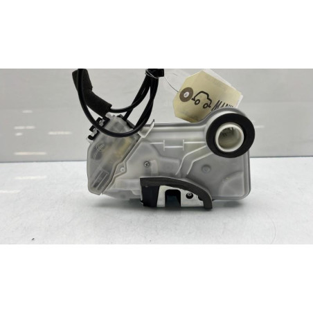 Serrure avant droit TOYOTA RAV4 5