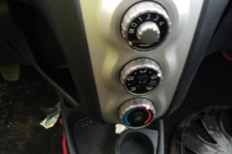 Pretensionneur de ceinture avant droit TOYOTA YARIS 2