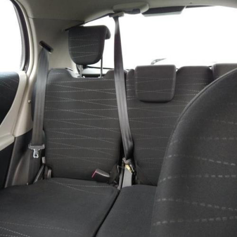 Pretensionneur de ceinture avant droit TOYOTA YARIS 2 Photo n°10