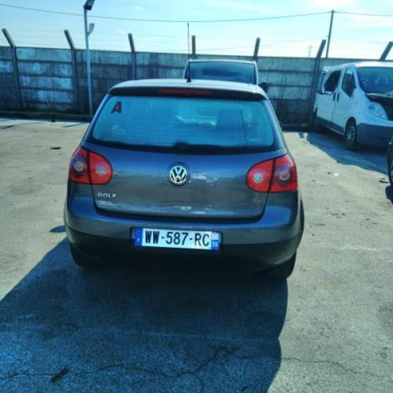 Feu arriere principal droit (feux) VOLKSWAGEN GOLF 5 Photo n°6