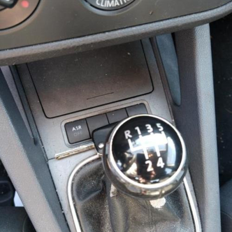 Feu arriere principal droit (feux) VOLKSWAGEN GOLF 5 Photo n°11