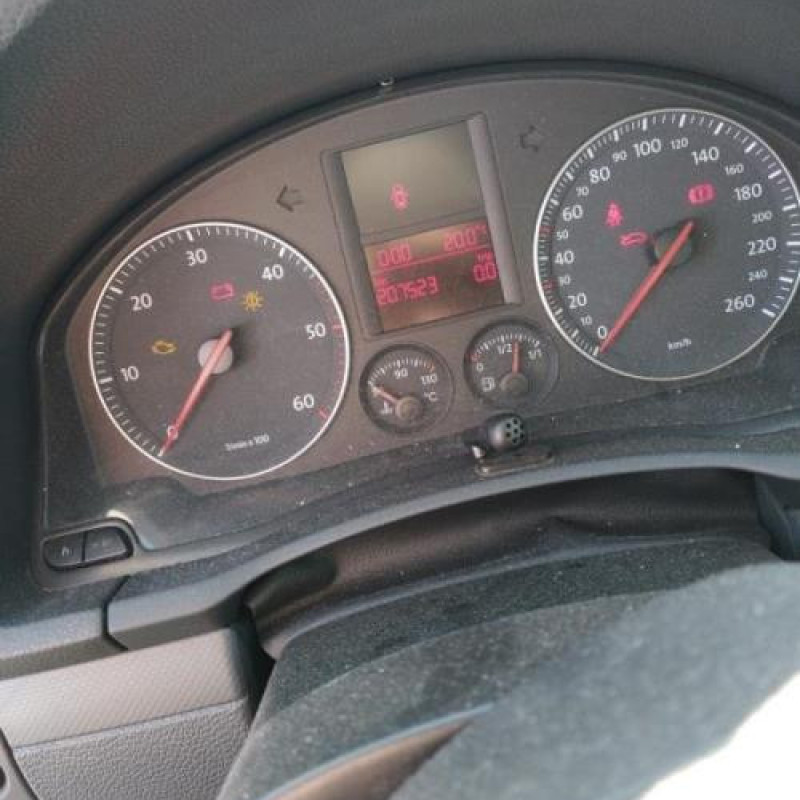 Feu arriere principal droit (feux) VOLKSWAGEN GOLF 5 Photo n°14