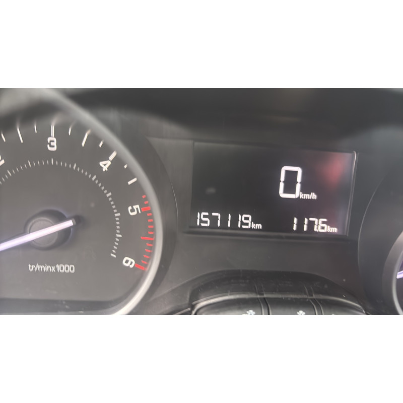 PEUGEOT 208 1 PHASE 2 1.6 BLUE HDI - 8V TURBO Photo n°15