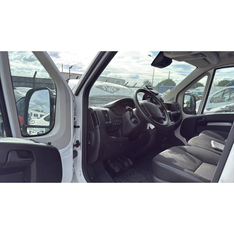PEUGEOT BOXER 3 PHASE 2 2.2 BLUE HDI - 16V TURBO Photo n°24