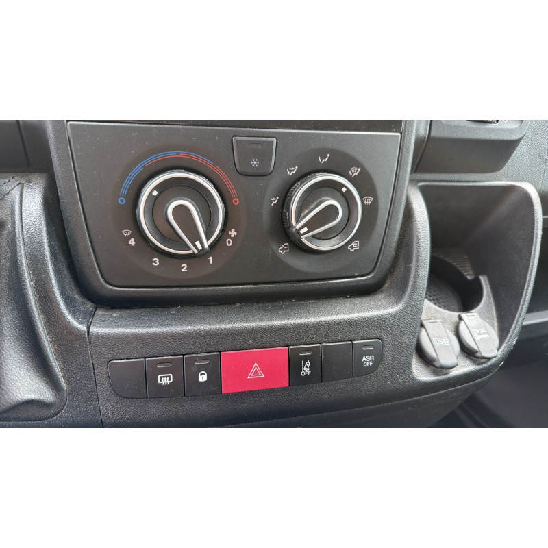 PEUGEOT BOXER 3 PHASE 2 2.2 BLUE HDI - 16V TURBO Photo n°27