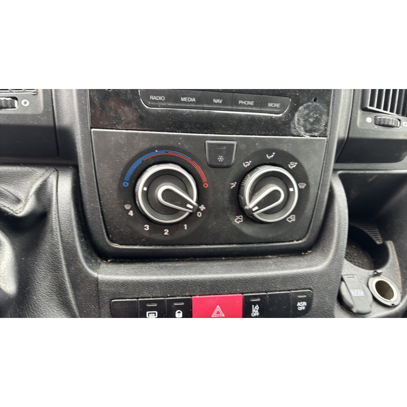 PEUGEOT BOXER 3 PHASE 2 2.2 BLUE HDI - 16V TURBO Photo n°18