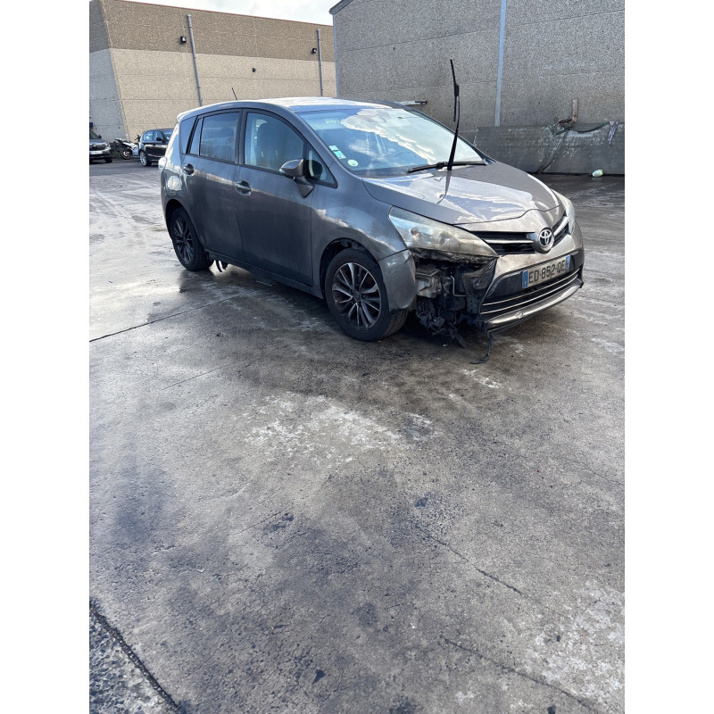 TOYOTA VERSO PHASE 2 1.6 D4D - 16V TURBO Photo n°8