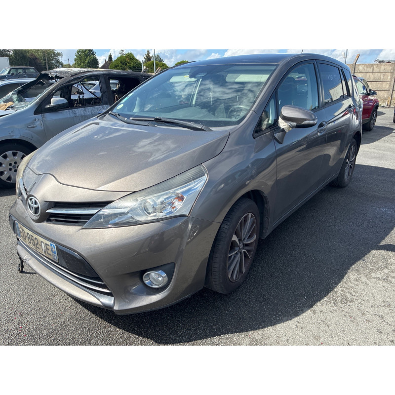 TOYOTA VERSO PHASE 2 1.6 D4D - 16V TURBO Photo n°11