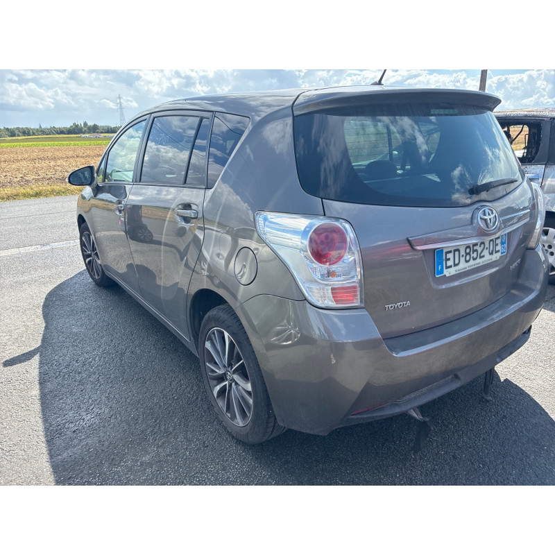 TOYOTA VERSO PHASE 2 1.6 D4D - 16V TURBO Photo n°16