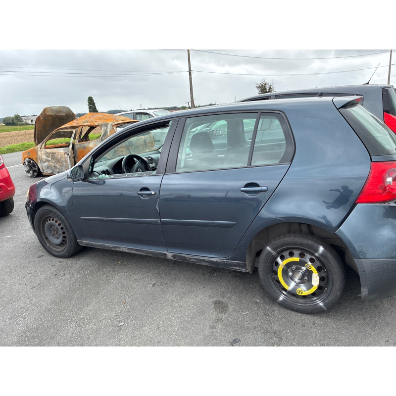 VOLKSWAGEN GOLF 5 1.9 TDI - 8V TURBO Photo n°8