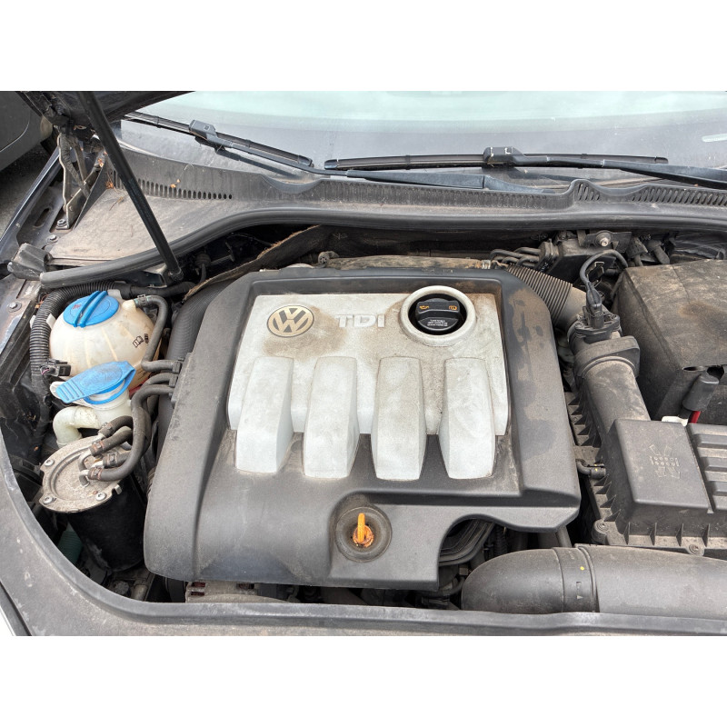VOLKSWAGEN GOLF 5 1.9 TDI - 8V TURBO Photo n°14