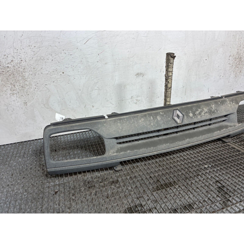 Calandre RENAULT EXPRESS Photo n°3