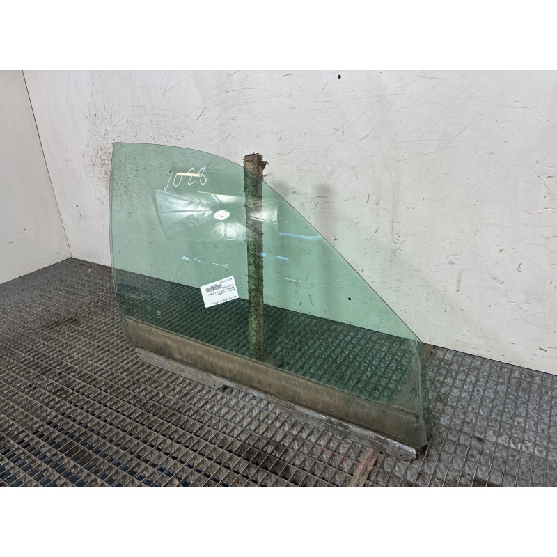 Vitre avant droit RENAULT SAFRANE Photo n°2